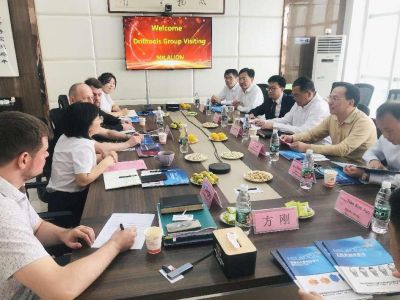 当部门门为企业站台 助力UG环球阔步走向世界